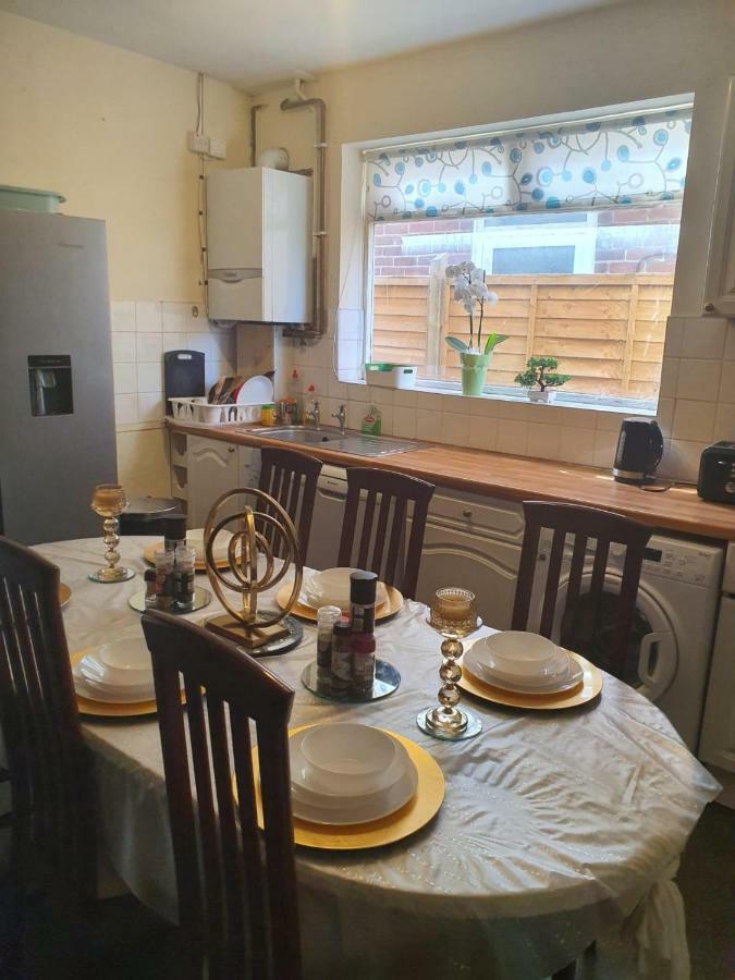 Chaps Guesthouse Саутхамптън Екстериор снимка